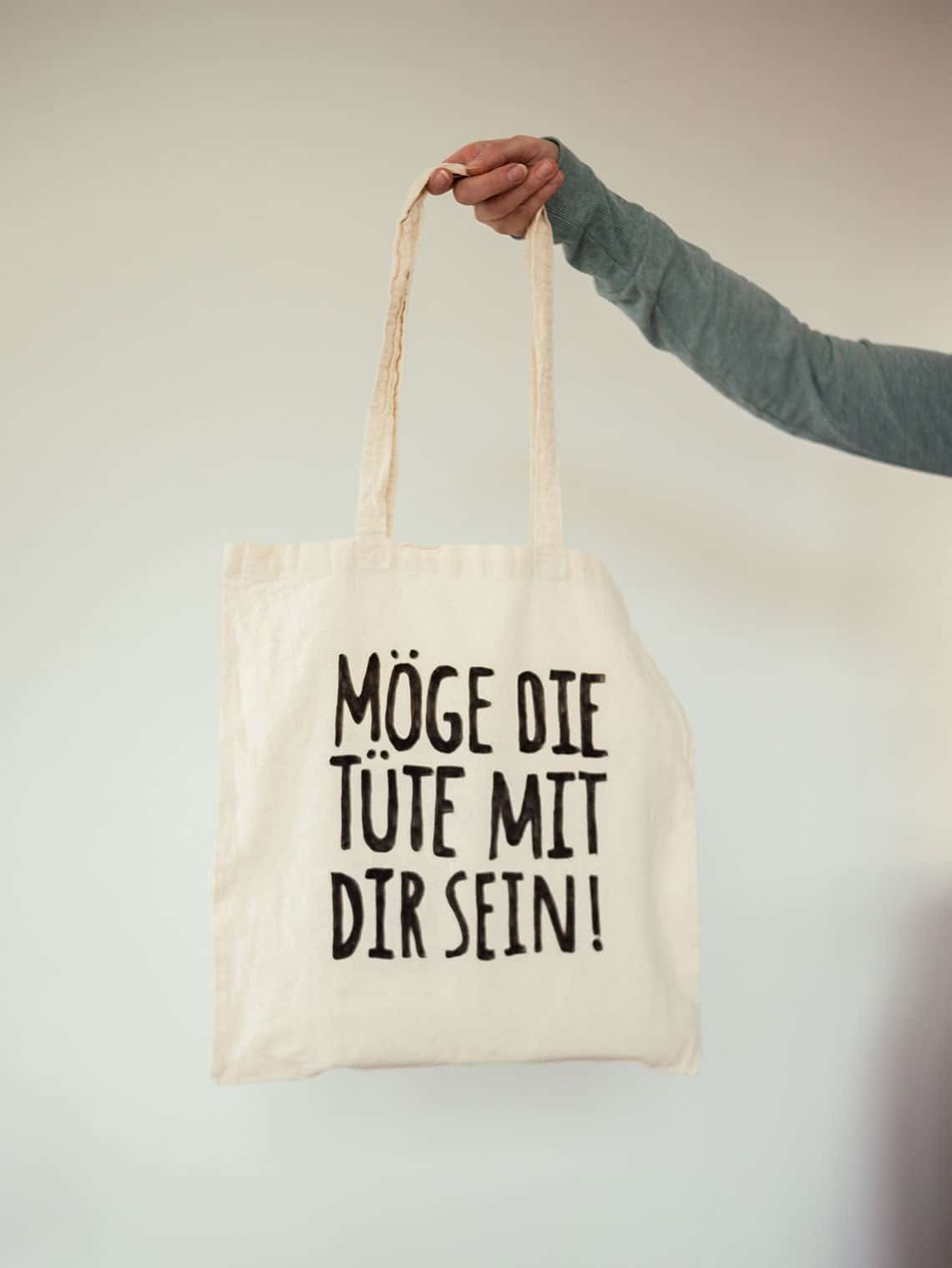 Freebie DIY Stoffbeutel/Jutetasche gestalten Schritt für Schritt