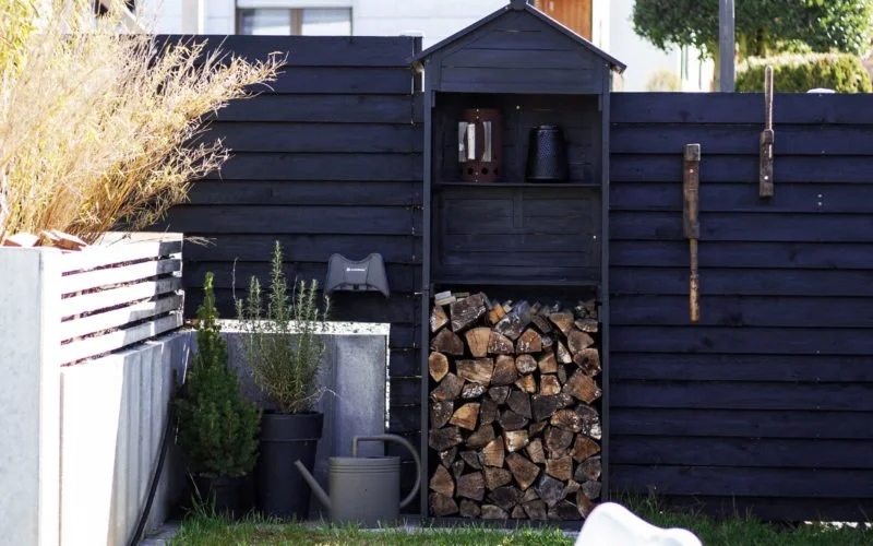 Lieblingsfarbe Schwarz im Garten – moderne Gartengestaltung mit Rückzugsorten