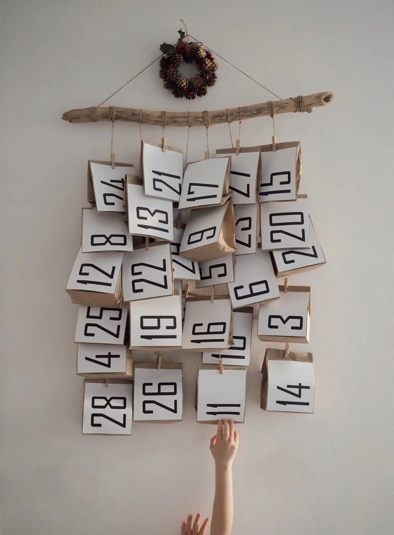 24 Beutel für den Advenstkalender füllen