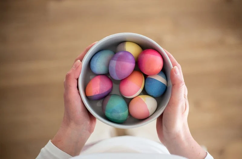 Anleitung für bunte Dip-Dye-Ostereier