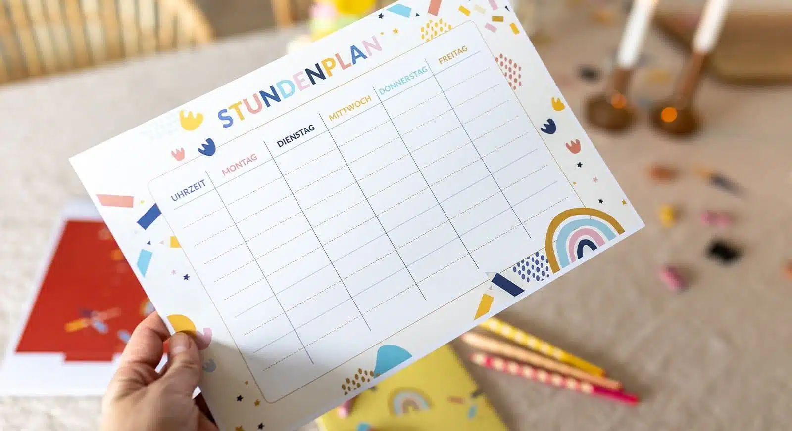 kostenloses Freebie: Stundenplan Donwload und Countdown-Poster zur Einschulung