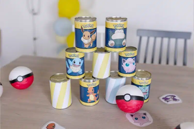 Pokémon-Geburtstag: Spiele - Dosenwerfen