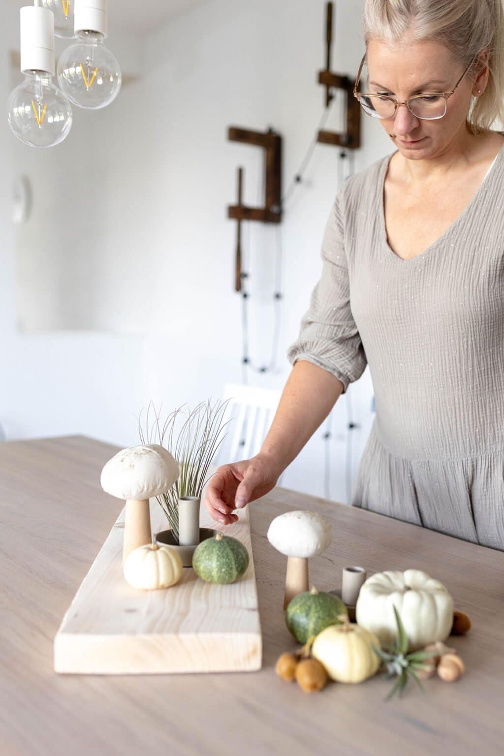 tischdeko-im-herbst-kreative-diy-ideen-f-r-einen-modernen-essplatz-im