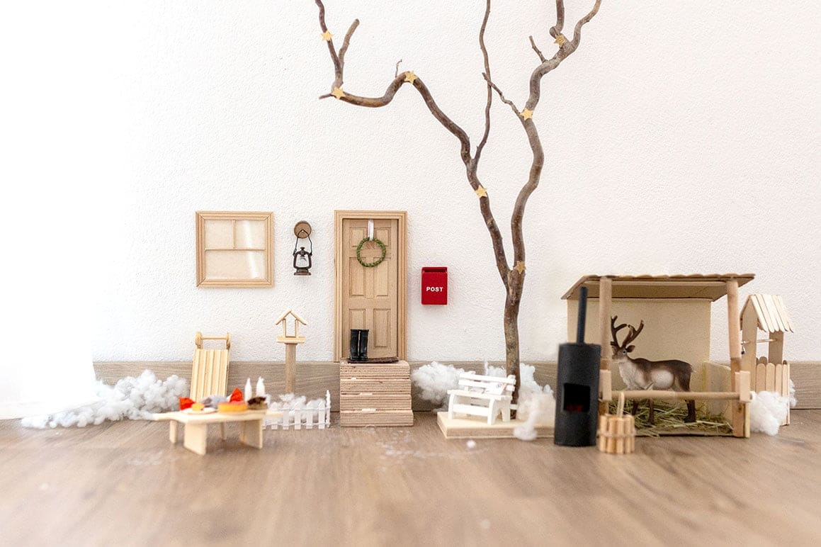 Produktbild von Weihnachten Miniatur Möbel UieaMsio - Puppenhaus Dekoration Weihnachten Miniatur Wichtel Zubehör