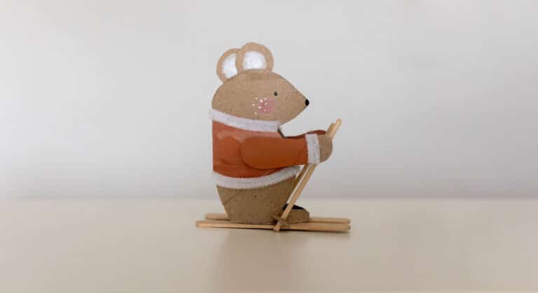 Basteln mit Kindern: Wintermäuse aus Klopapierrollen