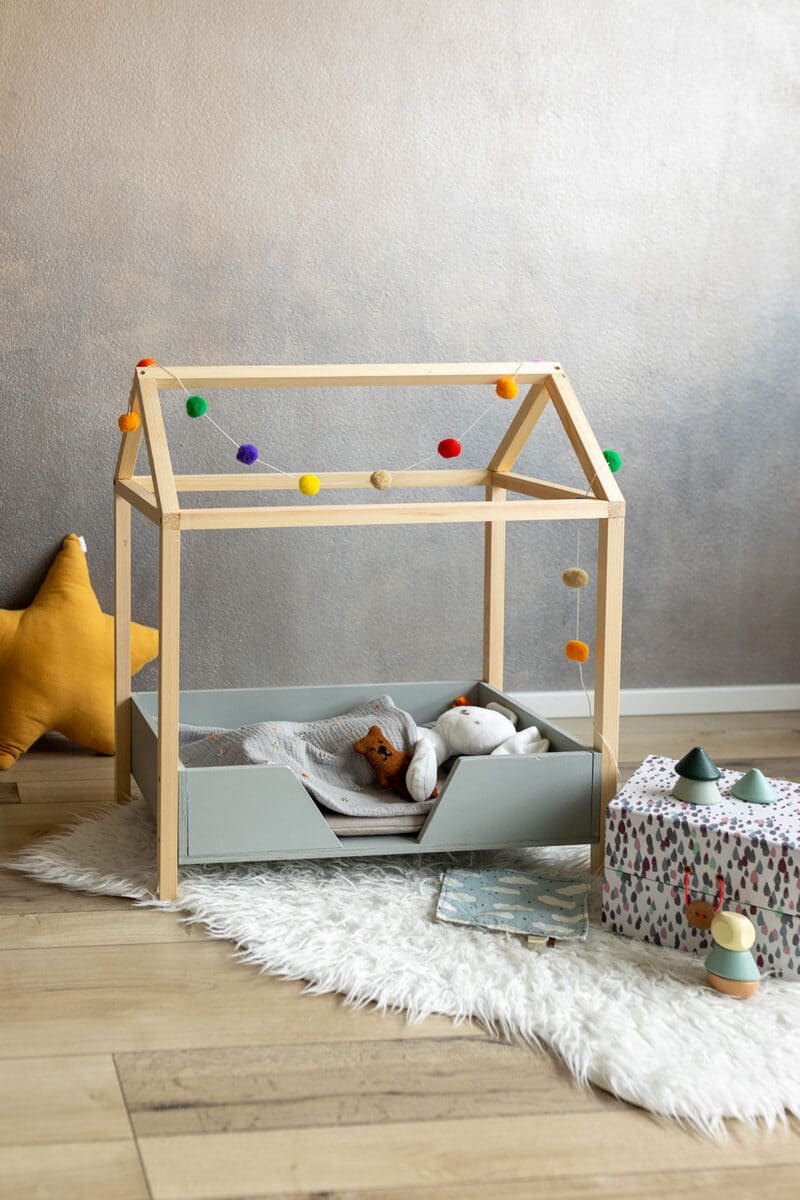 Wir bauen ein einfaches und niedliches Puppenbett – mit Schritt-für-Schritt-Anleitung