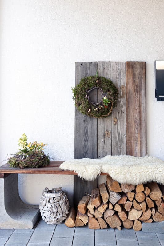 DIY-Idee: Osterdeko vor dem Hauseingang