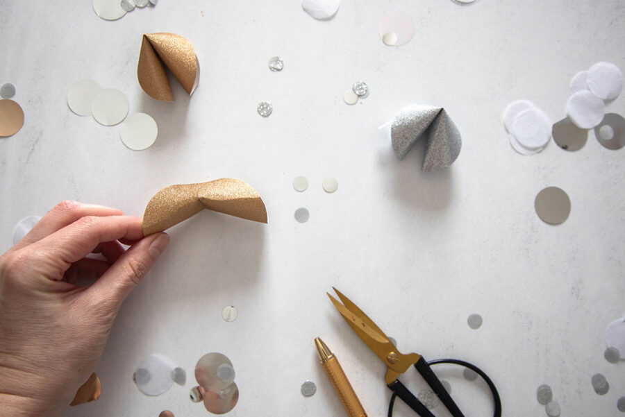 Glückskekse selber machen: So bastelst du die kleinen Überraschungen