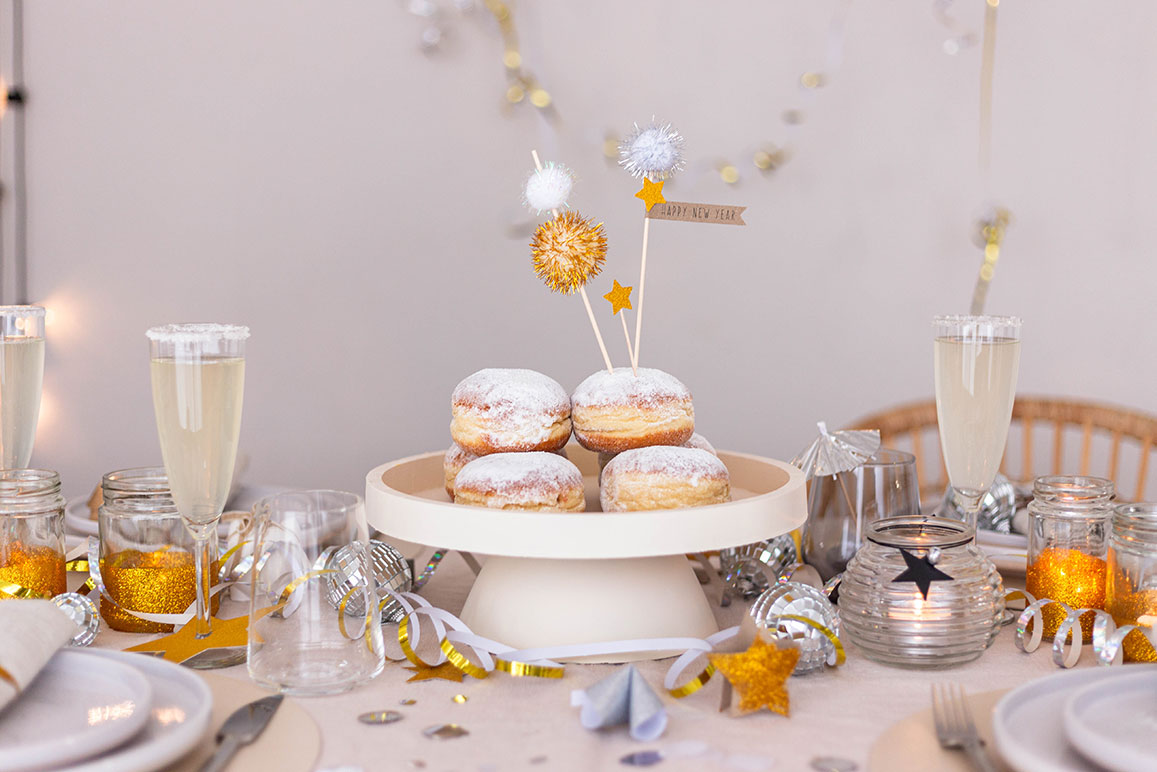 Silvester Deko: stilvolle Ideen für eine festliche Tischdeko zum Jahreswechsel