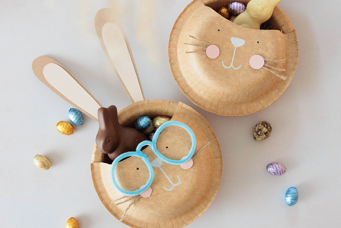 Osterkörbchen basteln: Süßes Osternest aus Papptellern selber machen