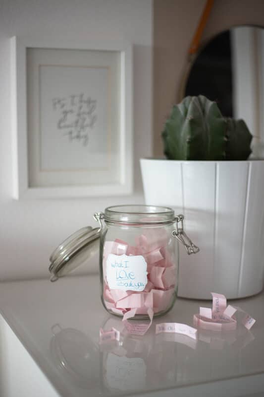 „Warum ich die Liebe“ Glas – Geschenk zum Jahrestag 8 8 100 Ideen für „Warum ich dich liebe“-Botschaften