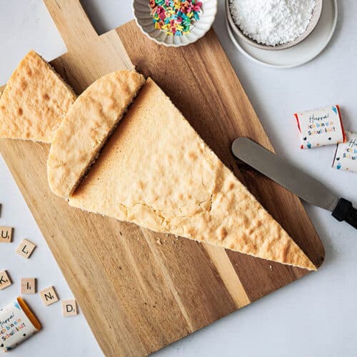Kuchen Einschulung: Einfacher Schultüten Kuchen vom Blech mit kostenloser Vorlage 17 17 Schultüten Kuchen zur Einschulung