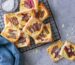 Rhabarber Rezept: Schnelle Rhabarber-Blätterteig-Tartelettes mit Vanillepudding