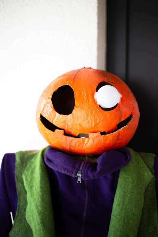 Kürbis schnitzen: coole Vorlagen für deine Halloween-Deko 20 20 Halloween Deko mit Vogelscheuche