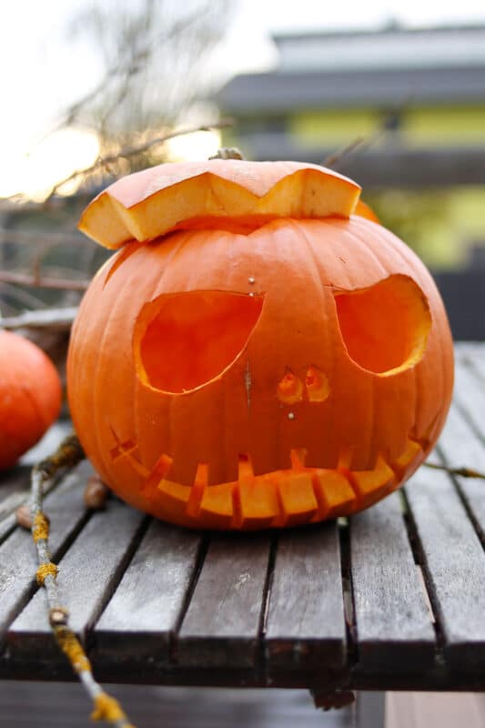 Kürbis schnitzen: coole Vorlagen für deine Halloween-Deko 21 21 Halloween Kürbis haltbar machen